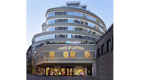 uffici louis vuitton progettati dallo studio architettura milano|Louis Vuitton, a Milano nuova sede all'ex Garage Traversi .